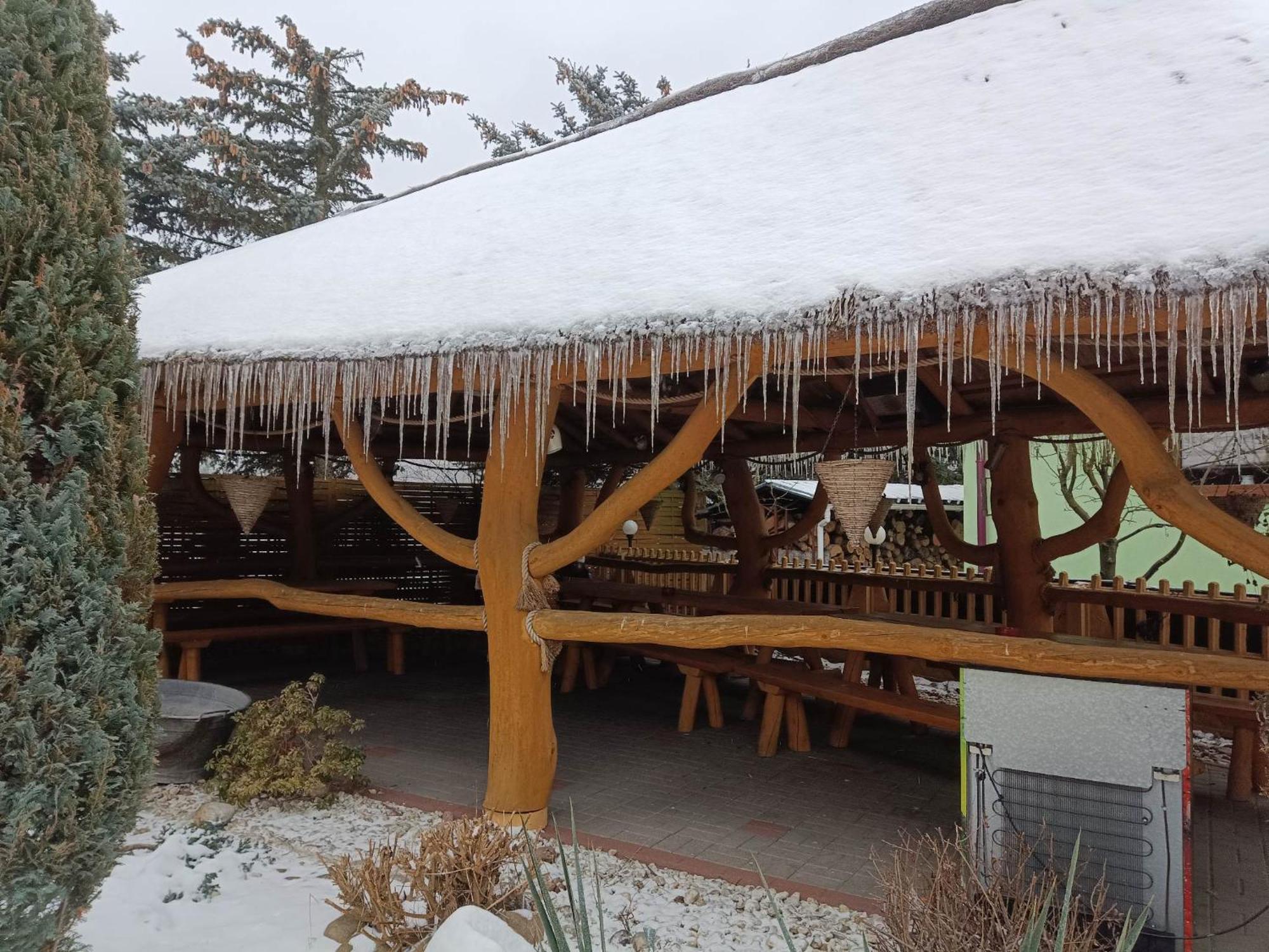 Noclegi I Restauracja Gracja Bełchatów 외부 사진